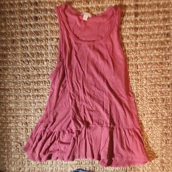 GAP Red and Blue Asymmetrical Ruffled Tank Tops - Picture 5 of 5